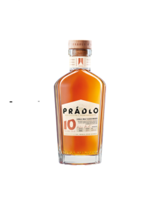 Na trh míří nová česká whisky Prádlo